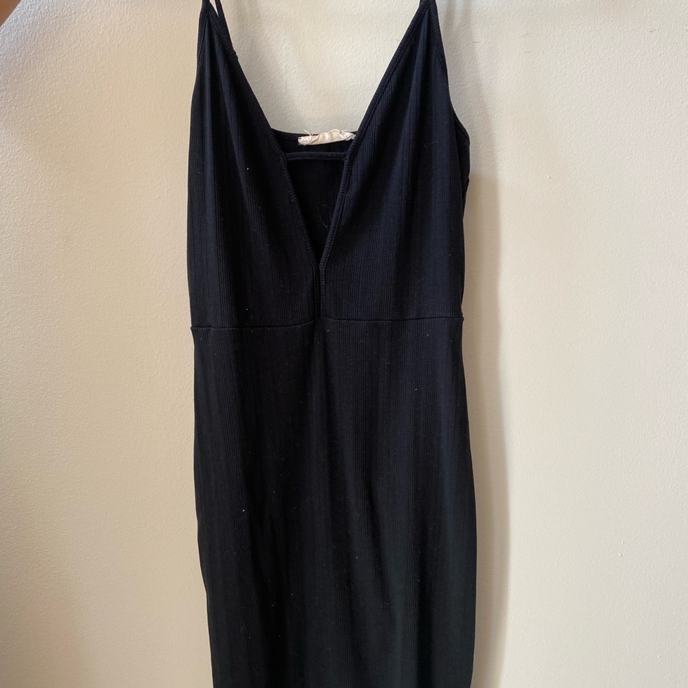 Black simple dress